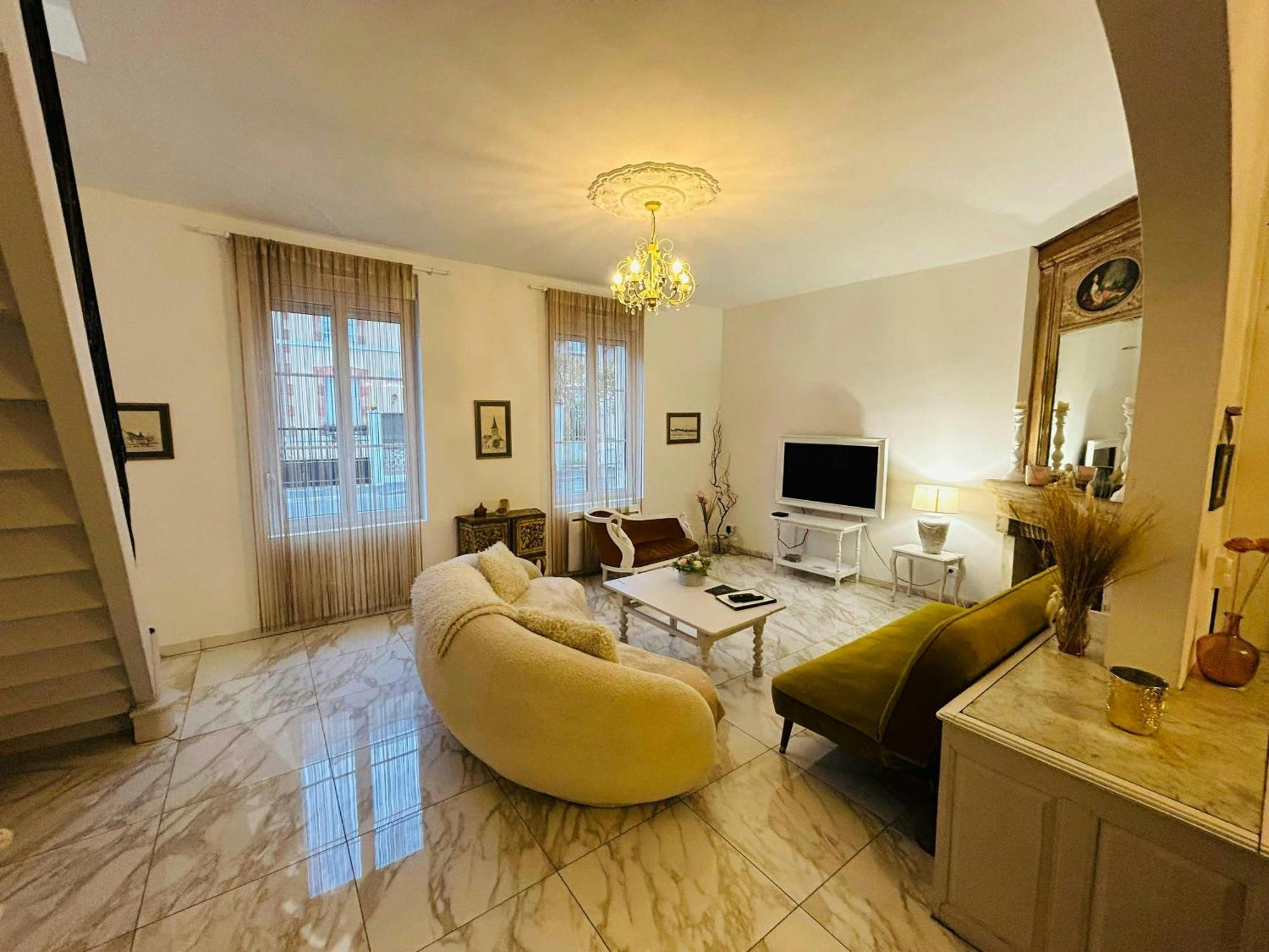 Magnifique Maison Dartiste La Maison Aerts Реймс Экстерьер фото